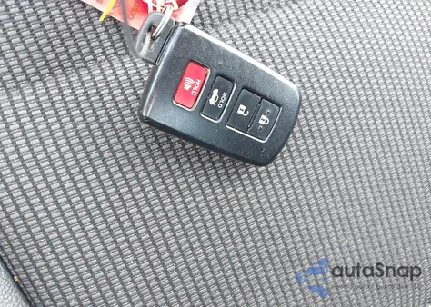 2017 Toyota Corolla Se z USA, uszkodzony, nr VIN 2T1BURHEXHC805247